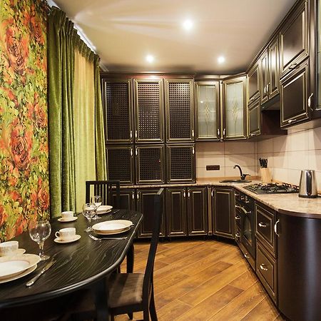 Best Apartments In Deribasovskaya โอเดสซา ภายนอก รูปภาพ
